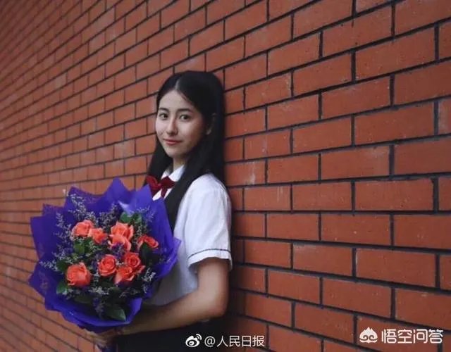 18岁少女校花被通过八校艺考!又是学霸又是美女你怎么看?