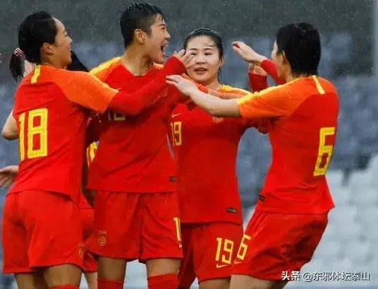 中国女足6：1大胜泰国，取得奥预赛的“开门红”，如何评价姑娘们的表现？
