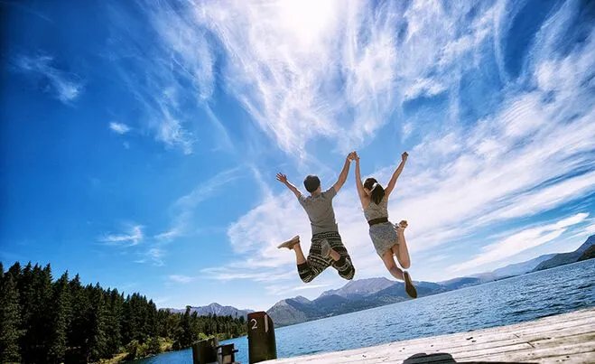 结婚8周年是什么婚 结婚8年送老婆什么礼物好