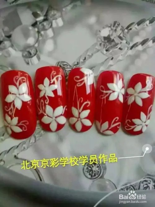 做专业美甲师需要具备哪些条件