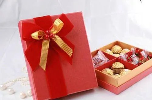 婚礼回礼送什么 结婚回礼一般回哪四样