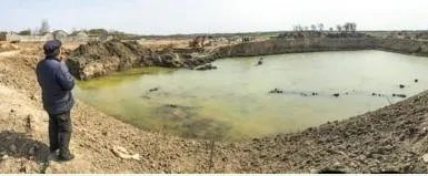 扩建鱼塘挖出古墓是真的吗?