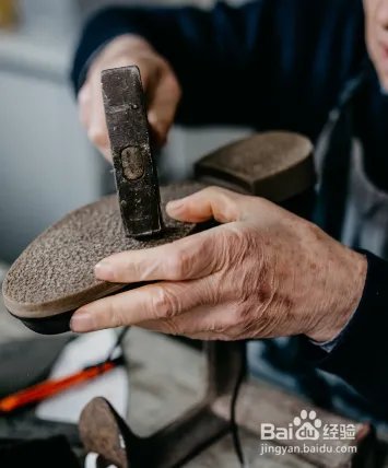 高跟鞋子大了怎么办