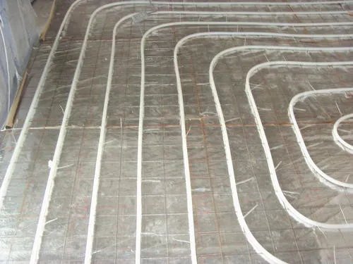 地暖是怎么安装的