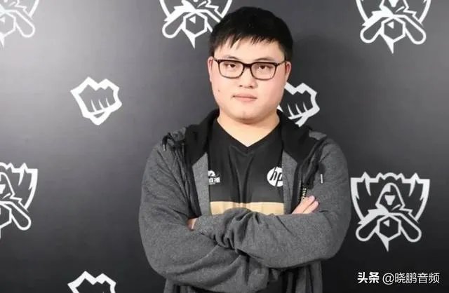 皇族ADC uzi真的比其他队ADC强么？如果强到底强在哪个方面？