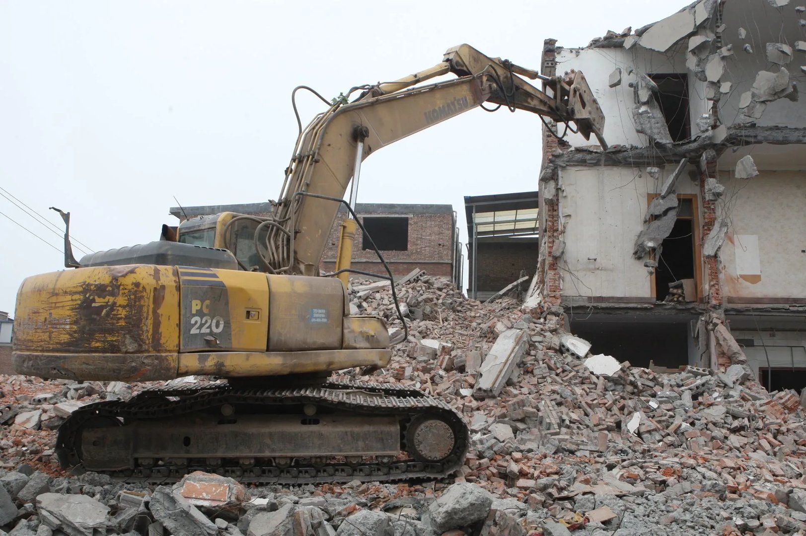 上海市小区拆迁的赔偿方式有哪些