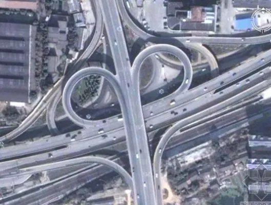 各种立交桥走法示意图：立交桥种类全解析（图）