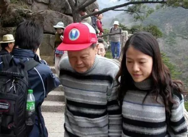 杨振宁遗产辟谣