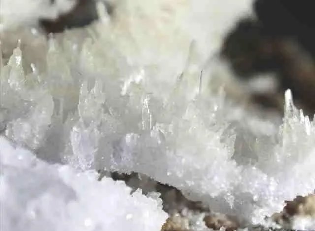 地下喀斯特地貌的溶洞有什么