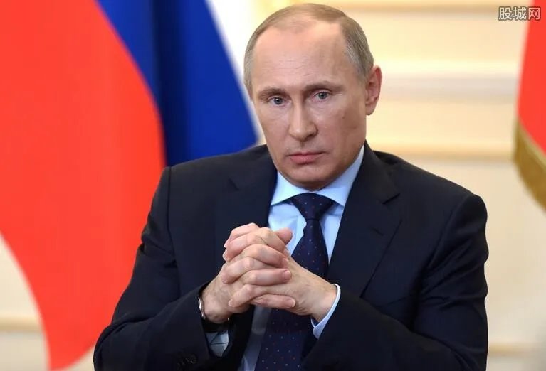 普京去年收入曝光 他当总统一年收入多少？