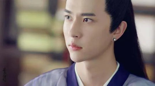 本是《快乐男声》出道,为何于朦胧到现在都不火?