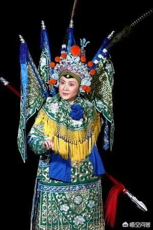 袁慧琴被叫做最美老旦,她的表演到底怎么样?