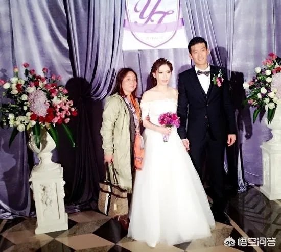 网曝颜骏凌已离婚,前妻发文:“别跟我提这人”。你怎么看?