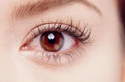 做手术去除眼袋怎么样