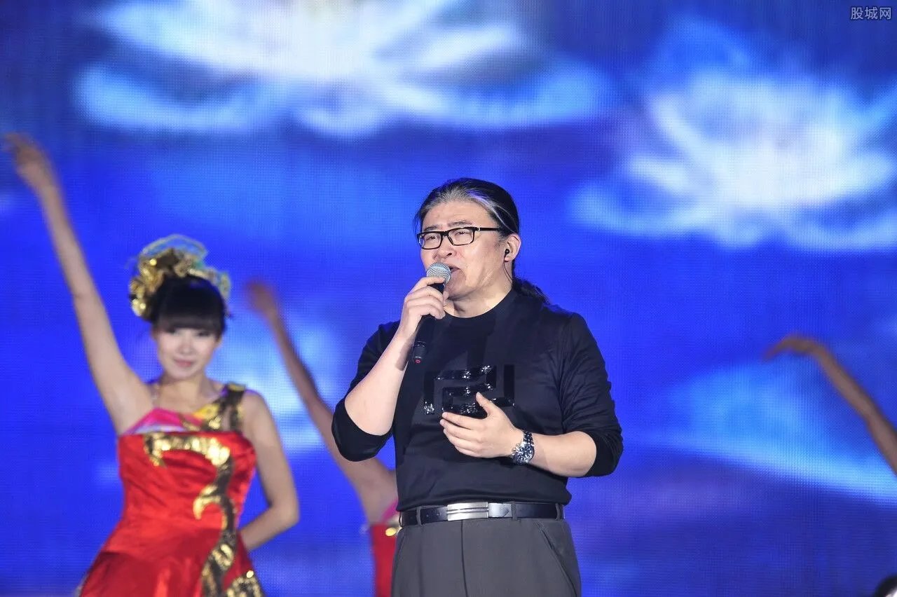 中国新歌声2刘欢哭了 背后原因曝光令人震惊不已