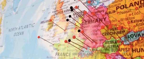 退休老夫妻周游80国，游猎、住城堡，过最酷养老生活！