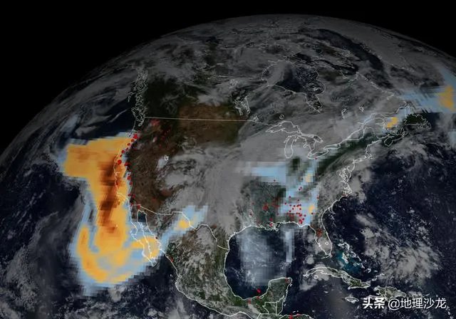 加州大火的原因是什么