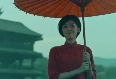 周也提名了金鸡奖的最佳女配角，她是凭借什么作品提名的？