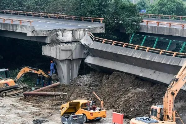 无锡的高架特大事故中，还有哪些原因会造成桥梁坍塌？