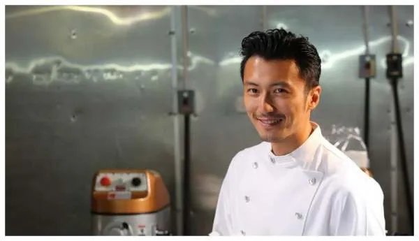 王菲谢霆锋复合六年没举办婚礼,背后的原因是什么?