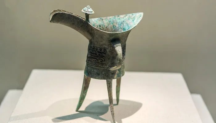 我国历史上首个有文字记载的王朝是哪个