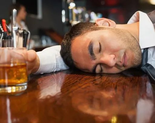 贵阳一越野车高速冲向公交站台撞死等车女子，警方对此有何表示？