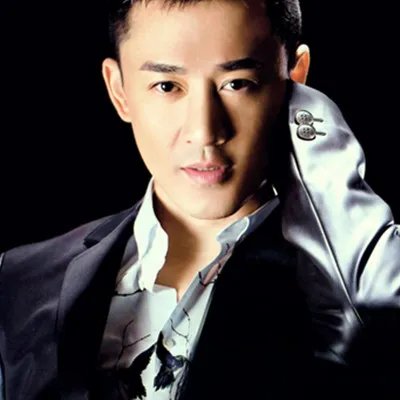 林峰和潘霜霜分手了吗 当事人拒谈女友