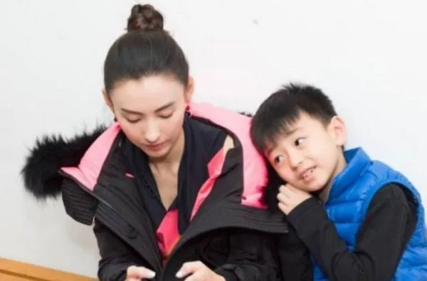 张柏芝为三胎儿子庆生，“生父确认不是外国人”，这是如何确认的？