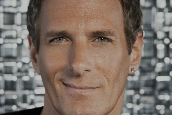 有一首英文歌歌词是 当一个男孩爱上一个女孩 是什么歌