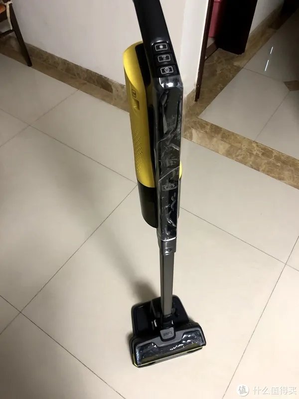无线吸尘器入门好选择 500块买个德国的吸尘器的优缺点 KARCHER