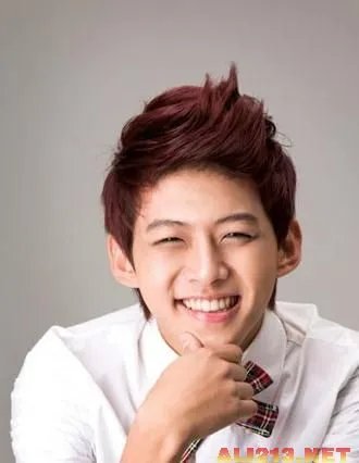 丹东男孩因美貌走红韩国 细数韩国妖艳的美男