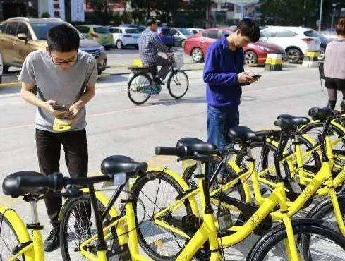 为什么共享单车接连倒闭？