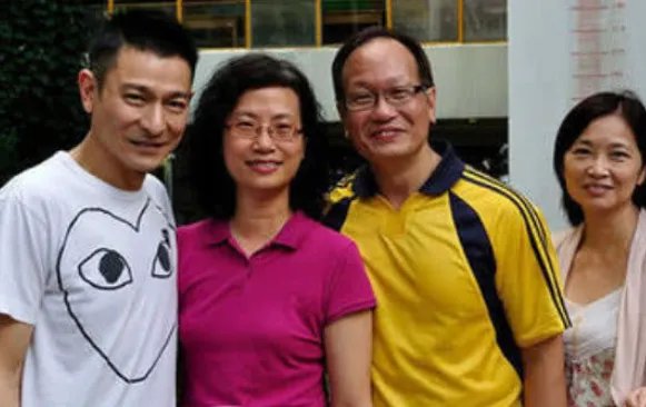 刘德华参加同学聚会，他会不会给别人带来心理负担？