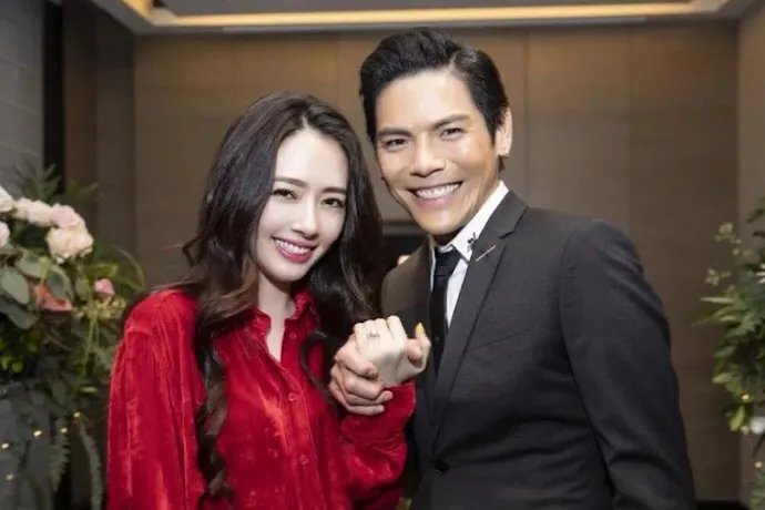 郭碧婷初恋男友疑似陈柏霖，陈柏霖与向佐谁和郭碧婷更配？