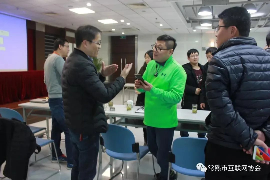 智慧家庭、智能生活——博隆装饰智能家居系统培训会圆满举行