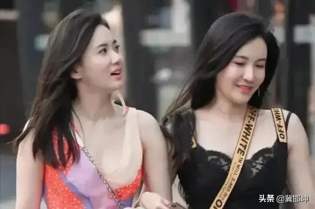 男人看到漂亮女人的第一眼是什么感觉?