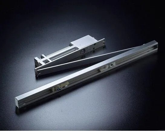 闭门器怎么让它不关闭