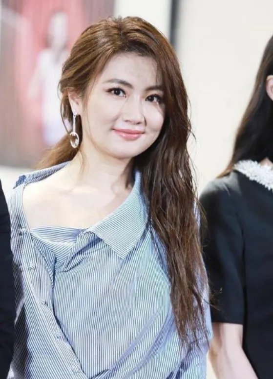 张承中跟Selina结婚,张承中是因为爱情而在一起的吗?