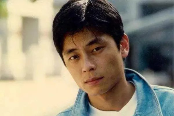 黄毅清说出了当年毒害王杰嗓子的人是谁?