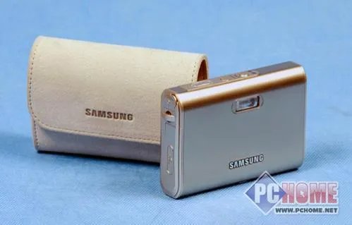 滑盖我最时尚 三星i70蓝调数码相机