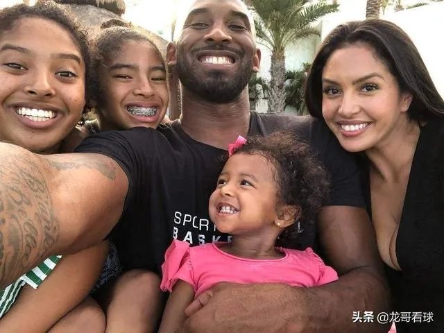 你觉得谁能代替科比在2020的名人堂上演讲?为什么?