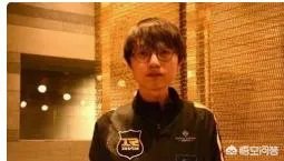 RNG香锅透露20号退役，出道首秀打EDG，时隔4年后，谢幕对手还是EDG，你有何看法？