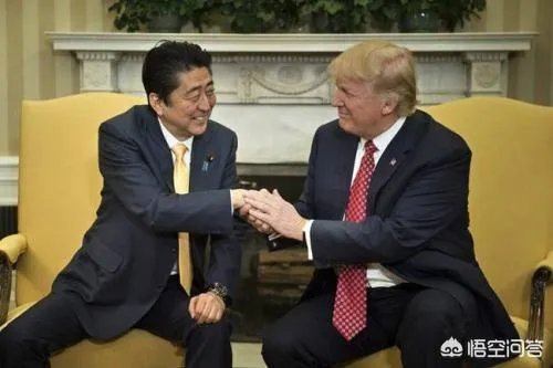 安倍晋三和特朗普因为红毯合影被讽刺是特朗普故意羞辱他，你怎么看？