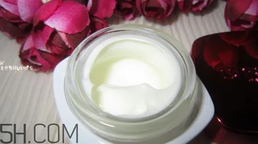 欧莱雅复颜抗皱日霜好不好?欧莱雅复颜抗皱日霜怎么样?