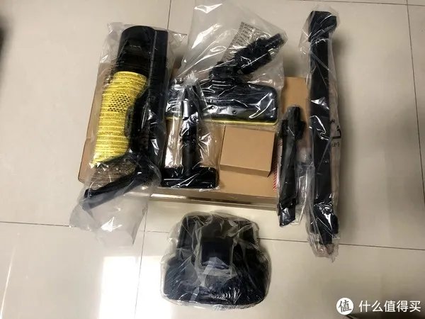 无线吸尘器入门好选择 500块买个德国的吸尘器的优缺点 KARCHER