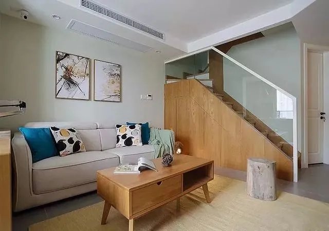 楼梯下的空间,难道就我觉得浪费吗?复式房必看!