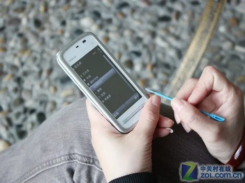 近期破千无望 诺基亚5230小涨回1050元