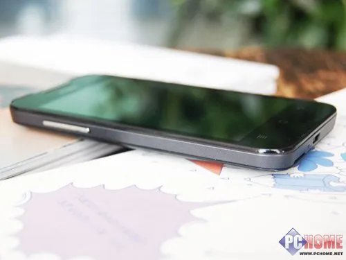 华为Ascend G300C评测—外观细节