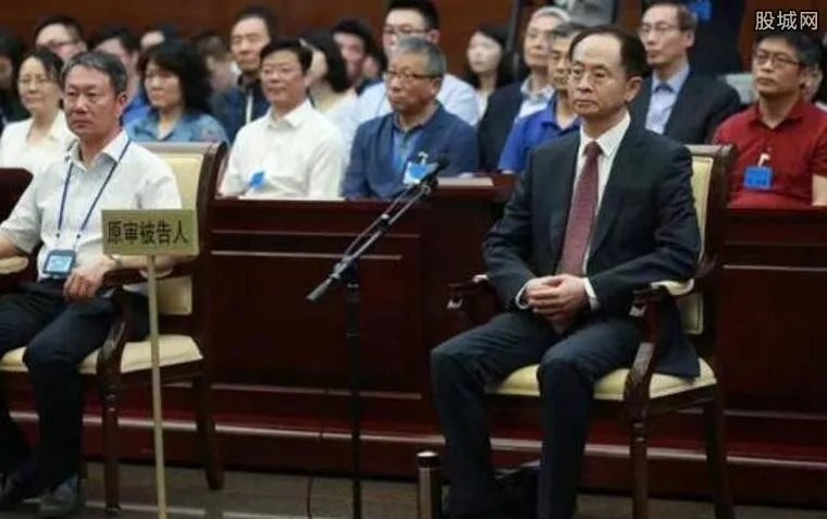 张文中获改判无罪 物美集团创始人张文中为何入狱？