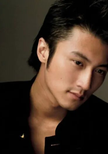 快乐男声2013谢霆锋当评委  助阵逐梦青年有绝招